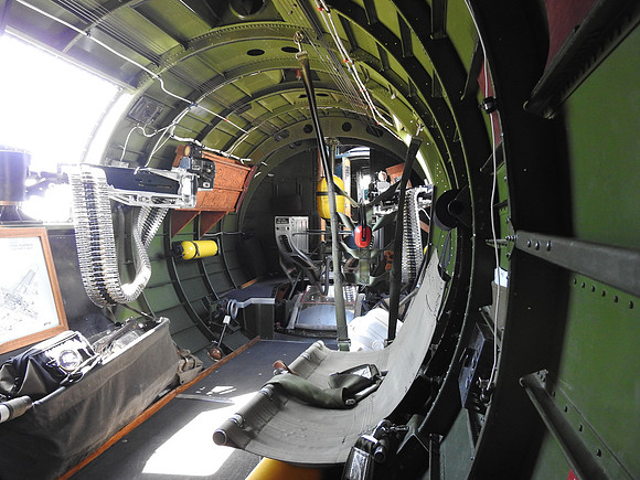 REAR GUNNER POSITION