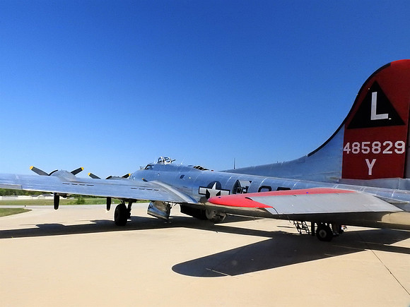 WORKHORSE BOMBER
