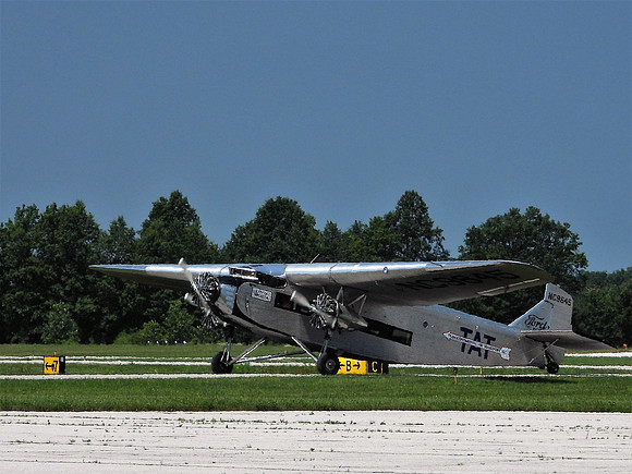 FORD TRI-MOTOR 3