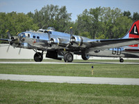 YANKEE LADY  B-17
