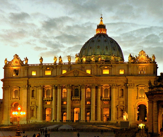 SUNSET AT ST, PETER'S BASILICA